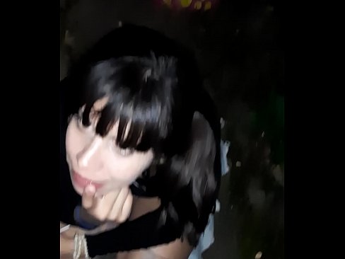 ❤️ На улици натечен пенис у замену за слаткише ❤ Слутс на sr.serviporno.ru ❌
